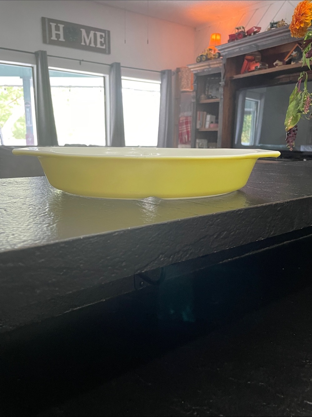 Pyrex Divided Yellow Ceramic Serving Dish - Bright Yellow Home Accent 1 1/2 Qt